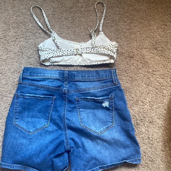 BEACH BABE Bundle !! - Picture 2 of 3